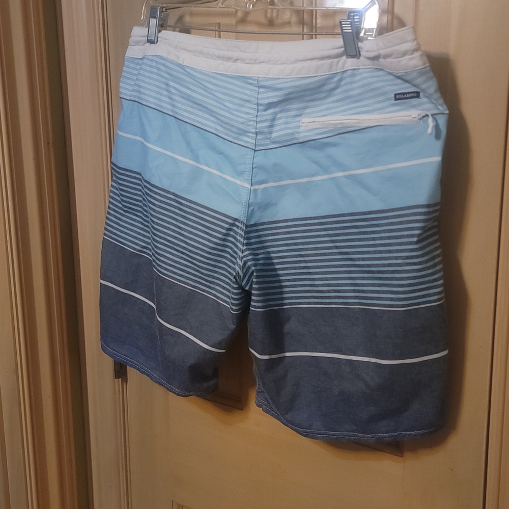 Mens Sz L Billabong Swim Shorts Swimsuit Blue Gray Stripes - Picture 2 of 8
